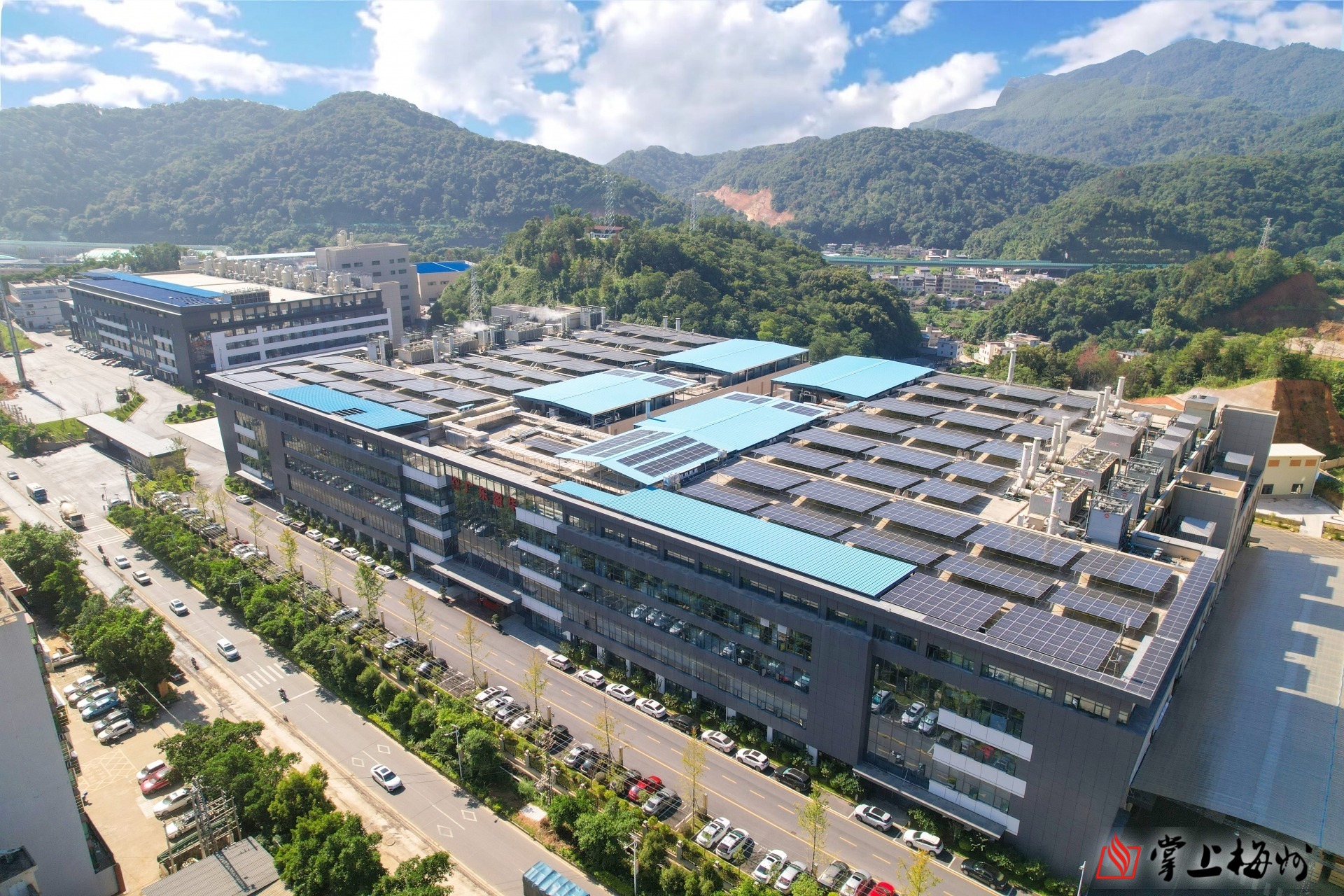 深耕铜箔创佳绩 向“新”而行促蝶变——记全国工业和信息化系统先进集体广东米兰官方注册电子科技有限公司